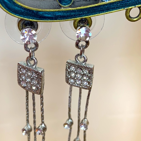 🐱Brand new Stainless Steel pretty sparkly earrings - Picture 5 of 5